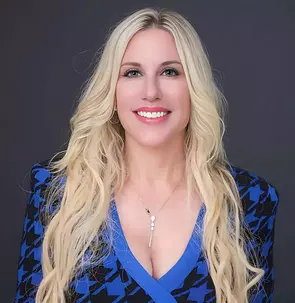 Lisa Faina, Cooper City, Insurance Agent